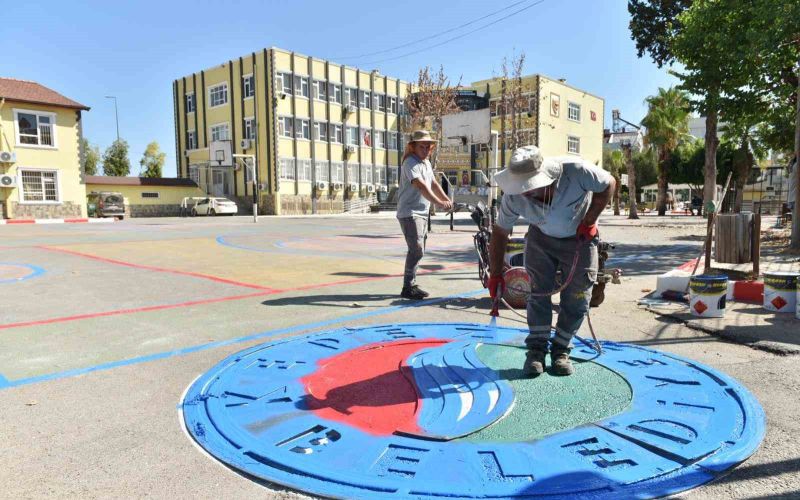 Kepez Belediyesi’nden okullara bakım, onarım ve temizlik desteği
