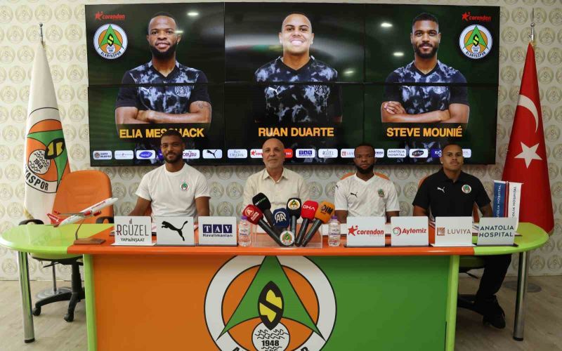Alanyaspor’dan 3 imza
