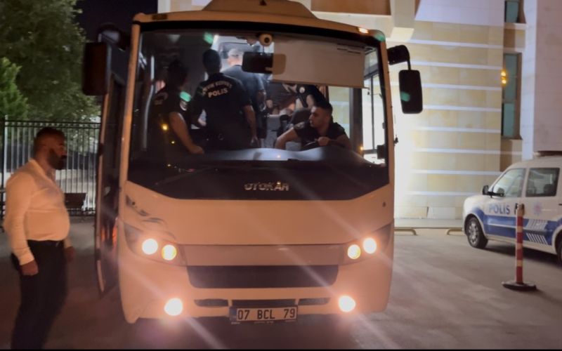 Antalya’daki rüşvet soruşturmasında 5 tutuklama, 9 adli kontrol kararı
