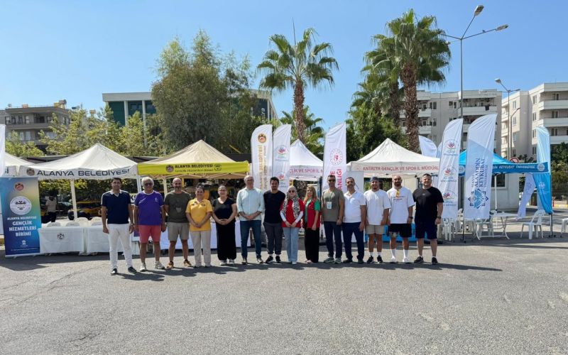 Alanya’da üniversite öğrencilerine sıcak karşılama
