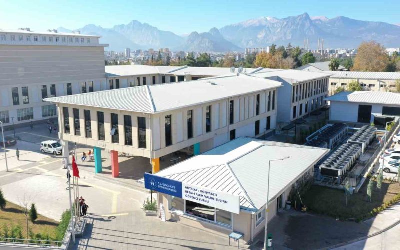 Antalya’da GSB yurtları başvuruların yüzde 98,9’unu karşıladı
