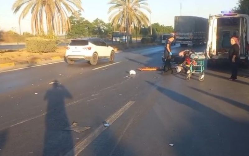 Otomobille çarpışan motosikletin sürücüsü yaralandı
