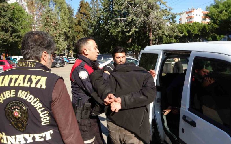 Antalya’da kıraathanedeki cinayet davasında sanık ikinci kez hakim karşısında
