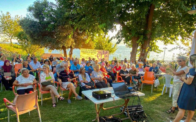 Muratpaşa’dan Alzheimer farkındalık çalışması
