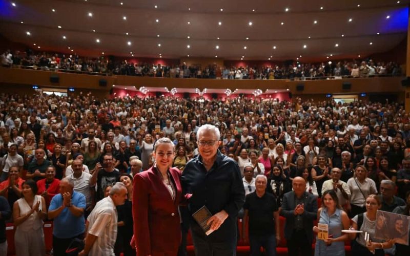 Antalya Kitap Fuarı ilk gününde yoğun ilgi gördü

