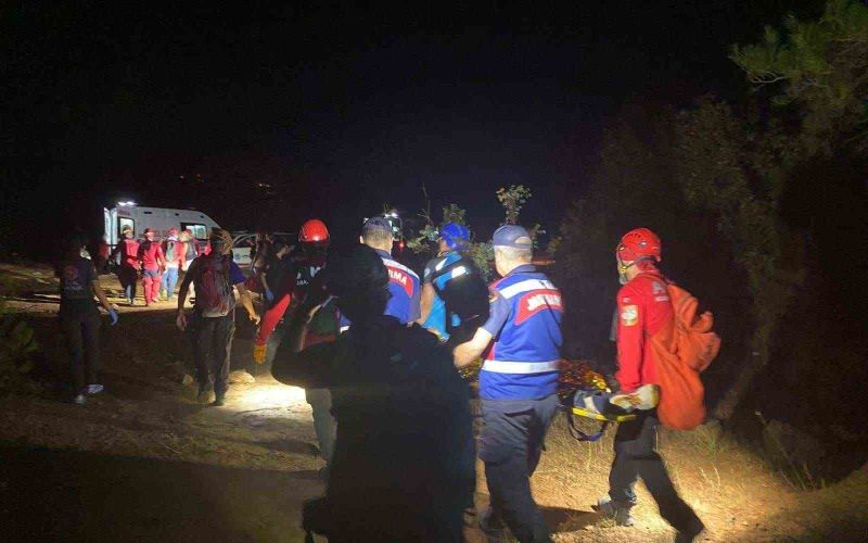 Alanya’da mağarada mahsur kalan 2 çocuk kurtarıldı
