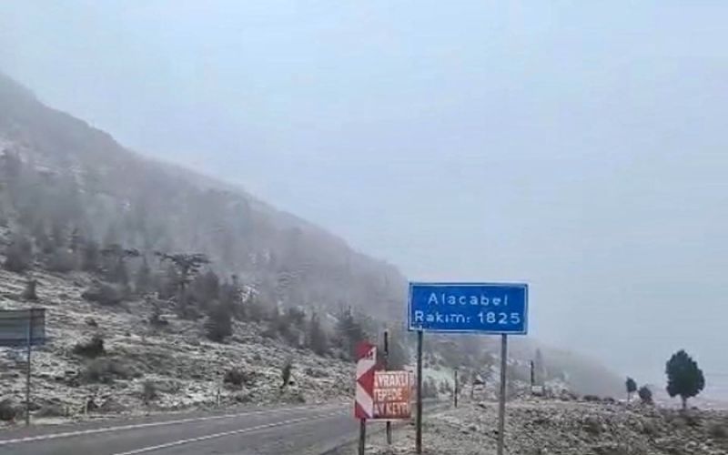 Alacabel’e yılın ilk karı yağdı