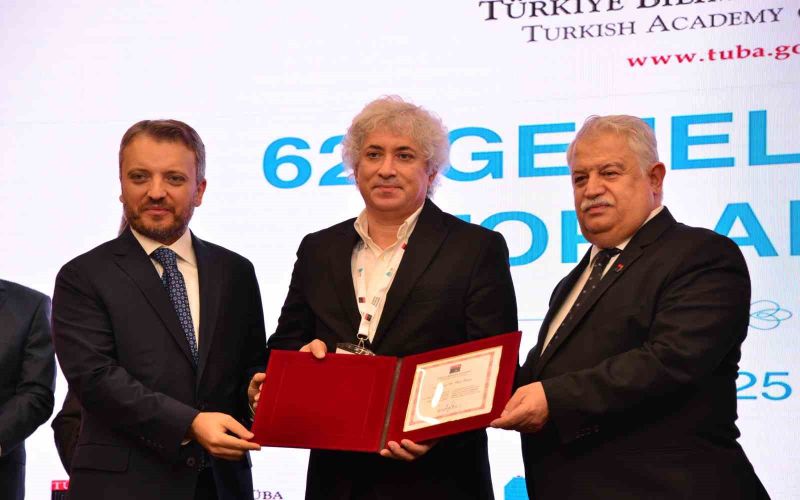 Prof. Dr. Ömer Özkan’a TÜBA Şeref Üyeliği beratı takdim edildi
