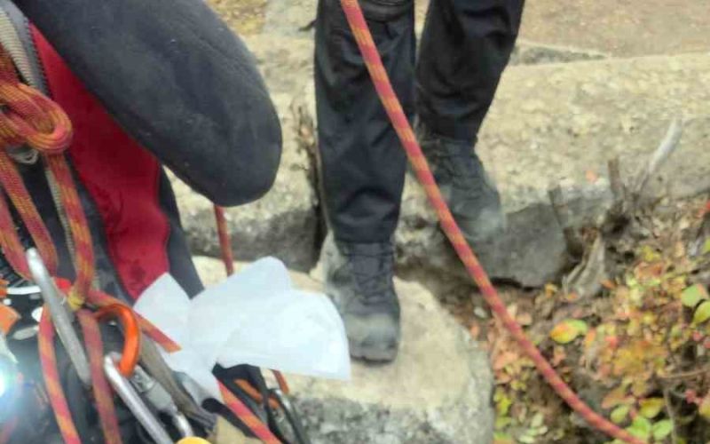 Antalya’da su kuyusu ve sarnıçlarda çöp topladılar