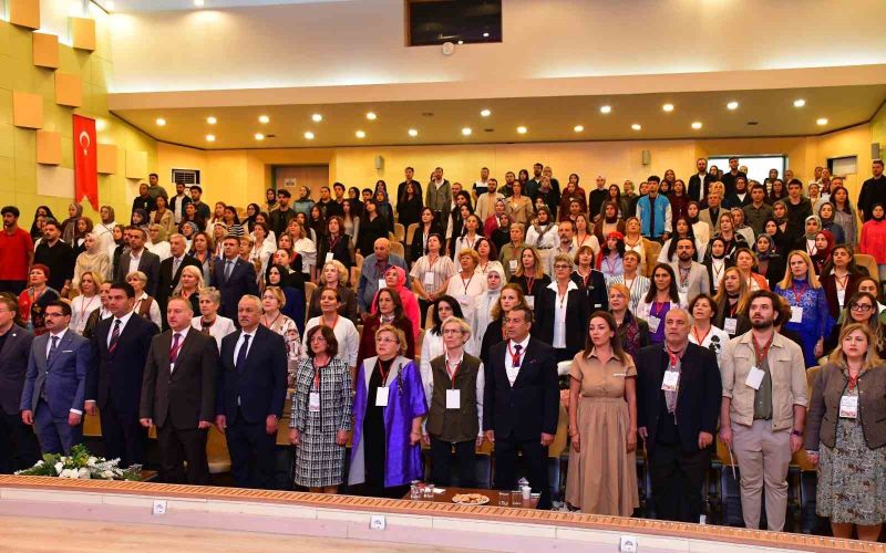 Akdeniz Üniversitesi öğretim üyesi Prof. Dr. Mehmet Ali Eroğlu’na, Türk kültür ve sanatına katkı ödülü
