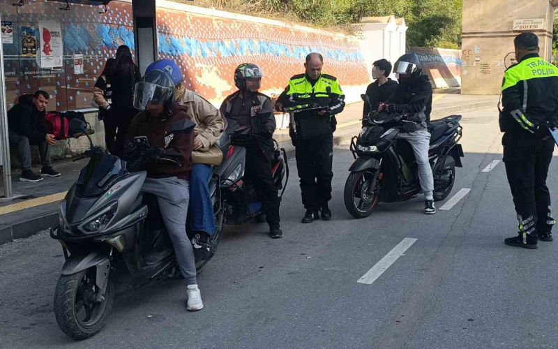 Manavgat’ta motosikletlilerin kask ve eldiven kullanım oranı yüzde 90
