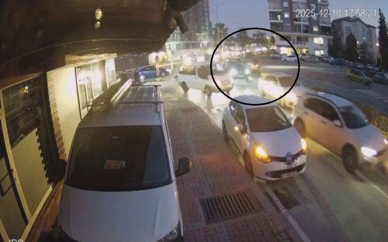 Kavşakta motosikletle otomobil çarpıştı: 1 yaralı
