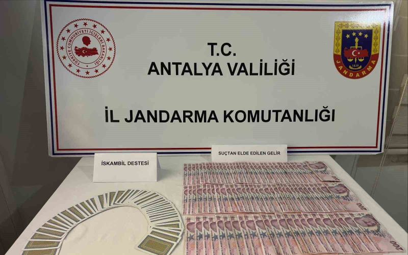 Kahvehanede kumar oynayan 6 şahsa idari para cezası
