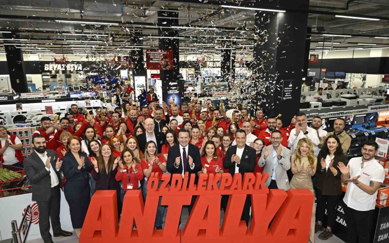 MediaMarkt yılın son mağazasını Antalya’da açtı
