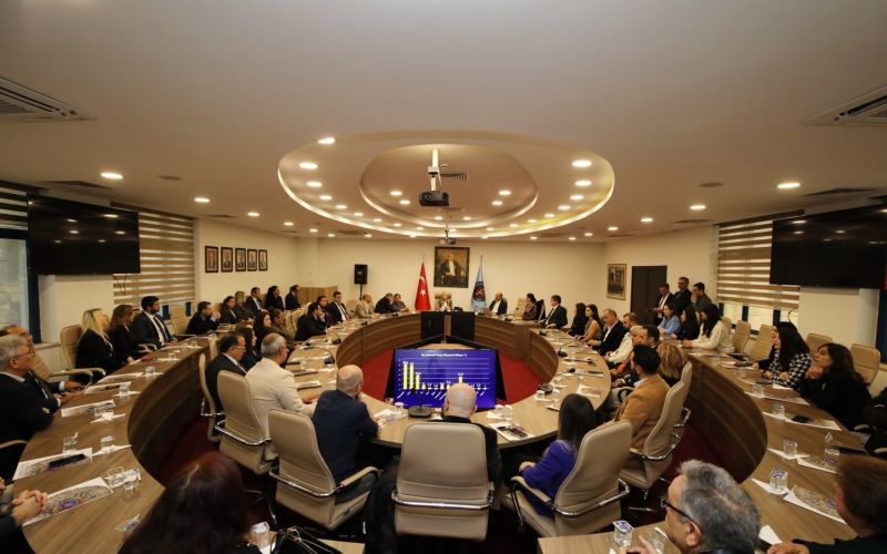 Akdeniz Üniversitesi’nde başarılı akademisyenler ödüllendirildi
