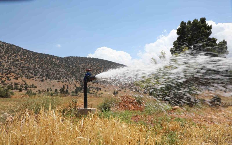 Modern tesisler ile vahşi sulama ve kayıpların önüne geçiliyor

