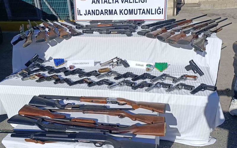 Jandarmadan Silah Operasyonu: 30 tabanca, 27 av tüfeği ele geçirildi
