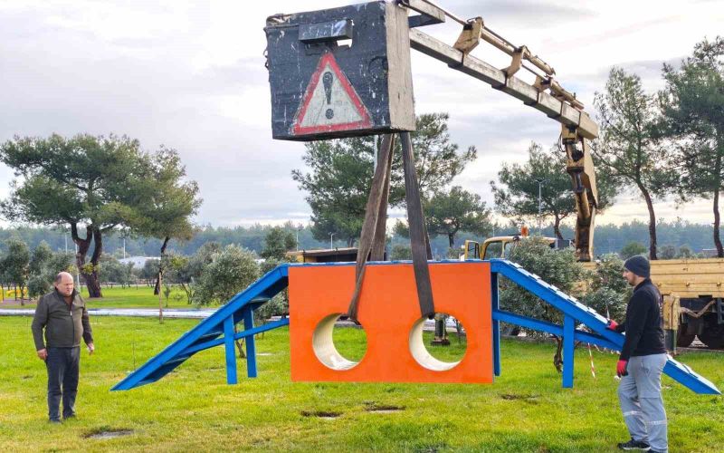 Kepez Belediyesi’nden hayvan dostu hizmet: Köpek Oyun Parkı
