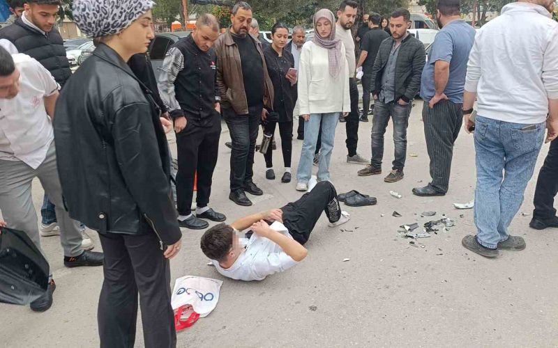 Otoparka dönen otomobil ile motosiklet çarpıştı: 1 yaralı
