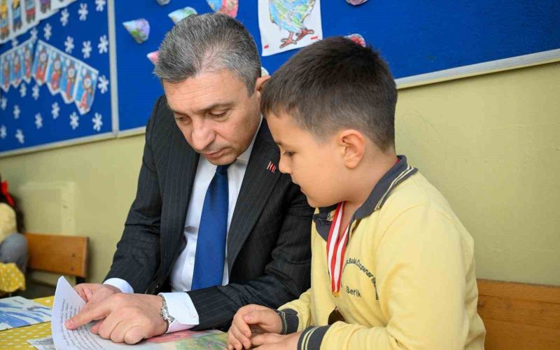 Antalya’da 498 bin 603 öğrenci karne heyecanı yaşadı
