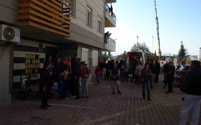 Ağabeyini silahla vurarak öldürdü, diğer ağabeyinin eşini de yaraladı
