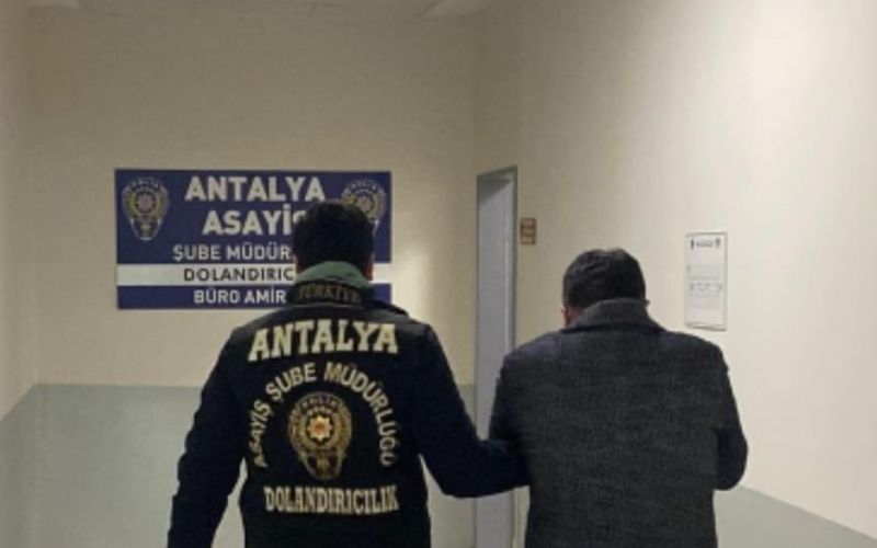 Antalya’da 2 milyon liralık boya malzemesi vurgunu
