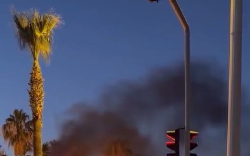 Alanya’da çarpışan araba alev topuna döndü
