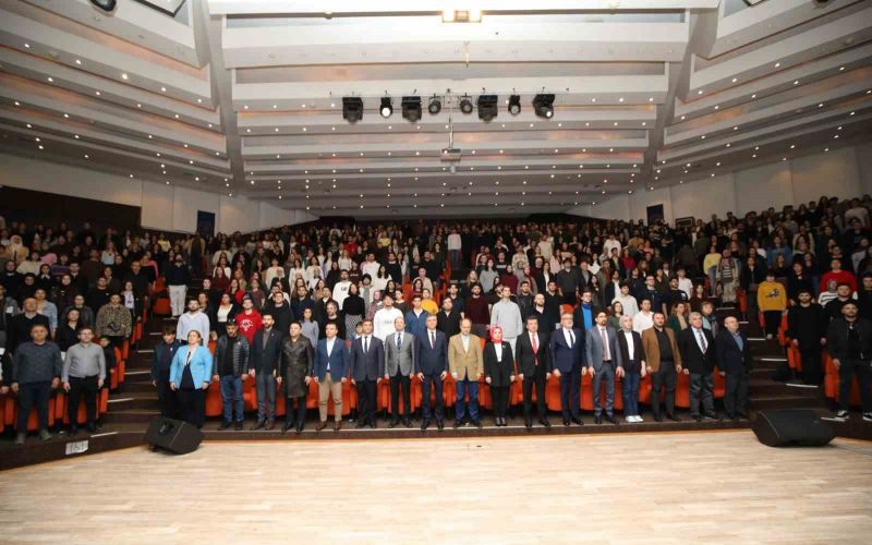 Türkiye’nin ilk astronotu Alper Gezeravcı: 