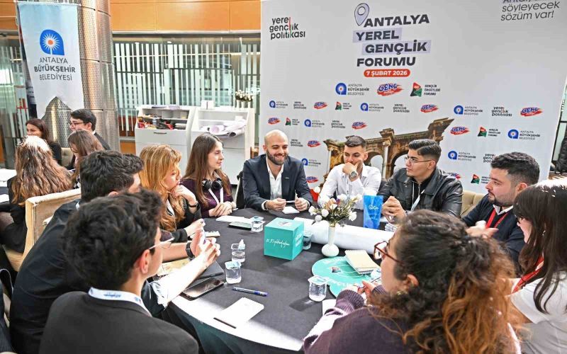 Gençler ‘Antalya Yerel Gençlik Forumu’nda buluştu
