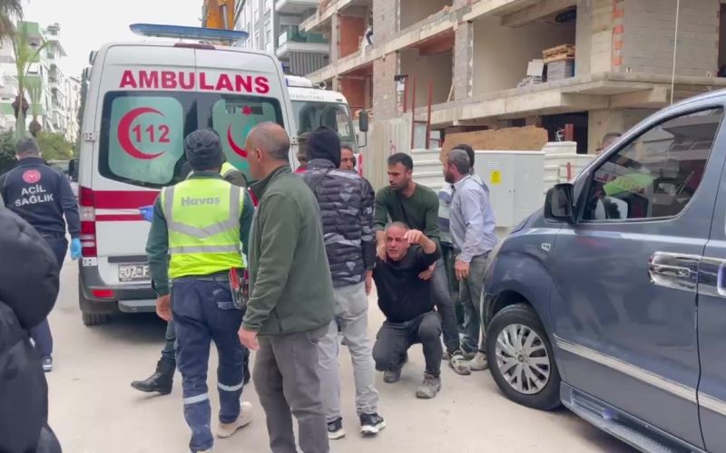 İnşaatın 5’inci katından düşen işçinin babasından yürek burkan yakarış
