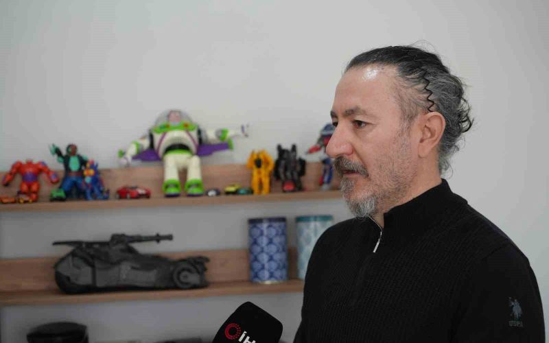 Antalya’da geliştirilen yapay zekâ sanatçısı Ayros’a yoğun ilgi: Yorumlar yankı uyandırıyor
