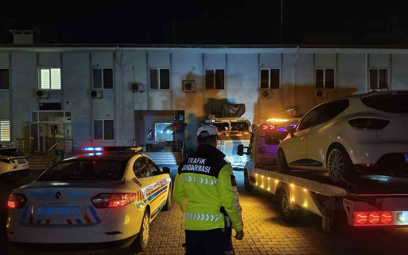 Alanya’da trafiği engelleyen sürücüye 180 bin TL, cep telefonuyla oynayan şoföre 5 bin TL ceza
