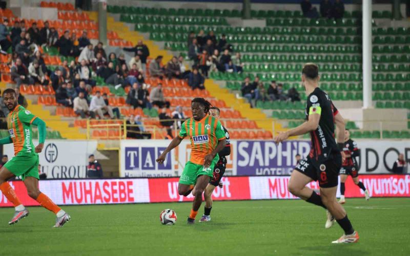 Trendyol Süper Lig: Corendon Alanyaspor: 0 - Gençlerbirliği: 0 (Maç sonucu)
