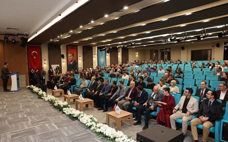 ALKÜ ailesi geleneksel bayramlaşmada buluştu
