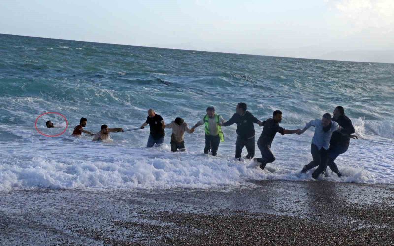 Can pazarının yaşandığı sahilde boğulan genç yüzündeki egzama için denize girmiş
