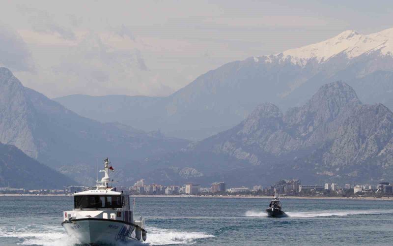 Suyun altını üstüne getiriyor, can kurtarmak için saniyelerle yarışıyorlar
