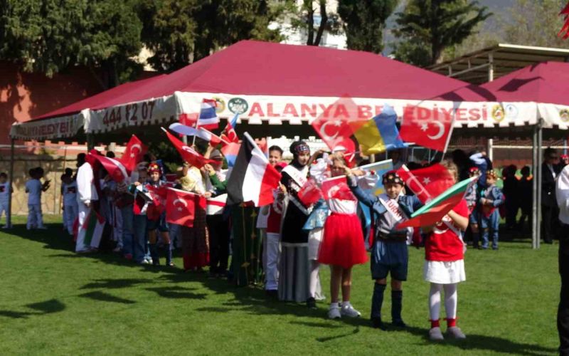 Alanya’da 23 Nisan Çocuk Bayramı coşkuyla kutlandı
