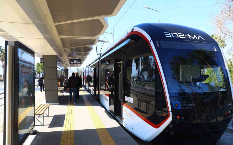 Büyükşehir’in toplu ulaşım araçları 1 Mayıs’ta ücretsiz yolcu taşıyacak
