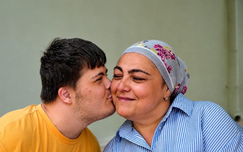 Antalyalı anne ömrünü Down sendromlu oğluna adadı: 