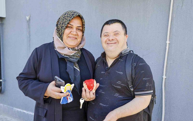 Özel bireylerden Anneler Günü’ne anlamlı sürpriz
