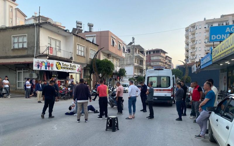 Serik’te iki motosiklet çarpıştı: 3 yaralı

