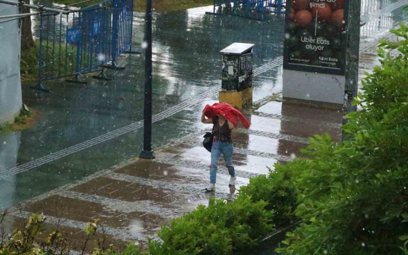 Antalya’da mayısta sağanak ve dolu sürprizi

