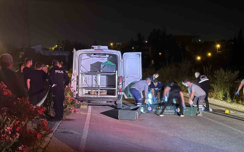 Antalya’da 3 kişinin öldüğü selektör cinayeti görüntülendi
