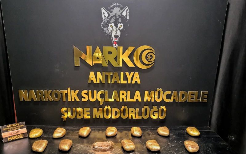 Aile görüntüsü vererek uyuşturucu nakline operasyon
