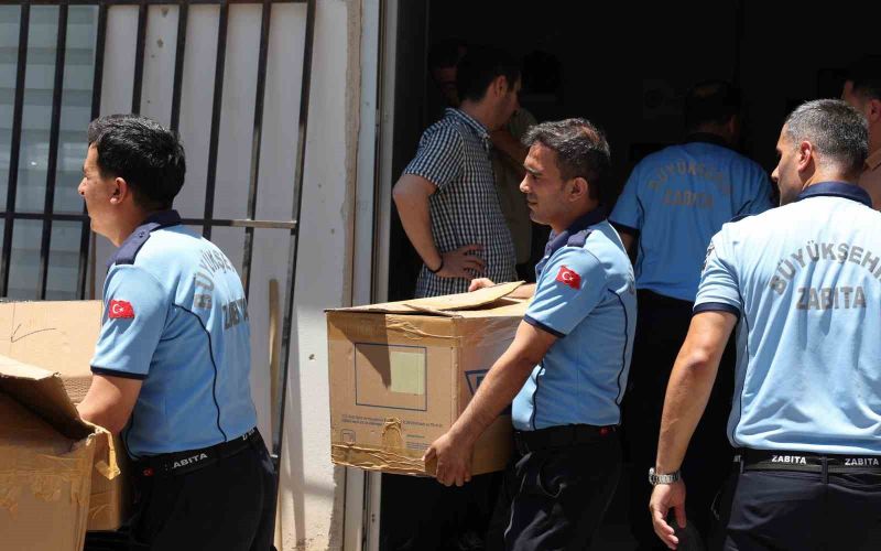 Antalya’da zabıta 4 bin 322 sahte parfüme el koydu
