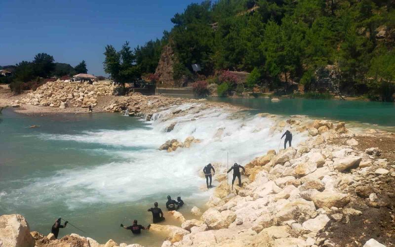 Manavgat’ta çayda kaybolan genç 13 gündür aranıyor
