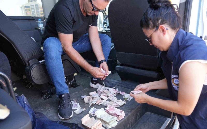 Kepez’de dilencilere zabıta operasyonu
