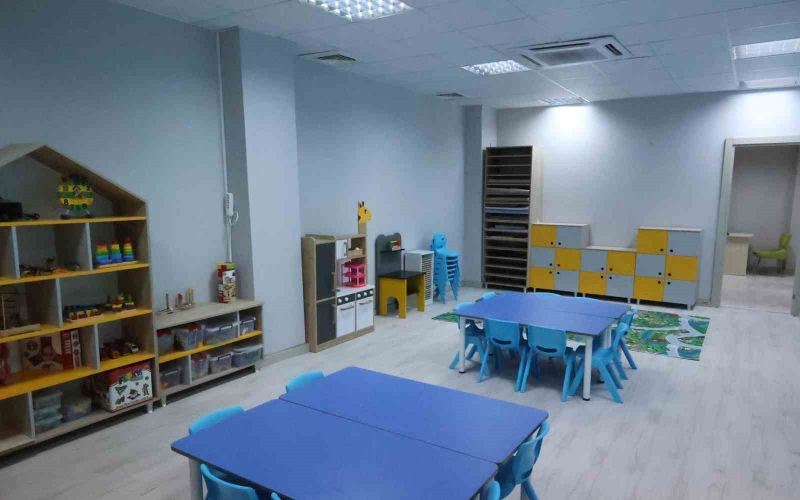 Elmalı kreş ve gündüz bakımevi açıldı
