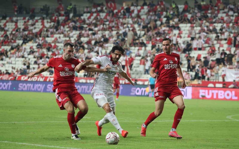 Trendyol 1. Lig: Antalyaspor: 2 - Pendikspor: 3
