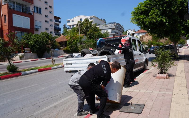 Kepez’de kamu alanı işgallerine geçit yok
